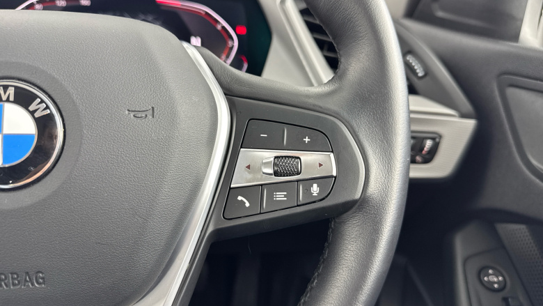 BMW 1 Series 118i SE 5dr Petrol Hatchback